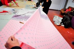 窗帘培训学校:卧室飘窗的窗帘怎么选