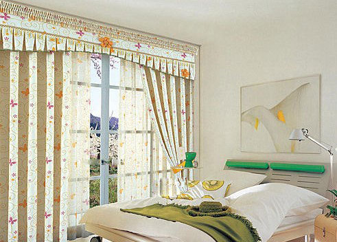 窗帘颜色适应装修风格的搭配方法，让您的居室